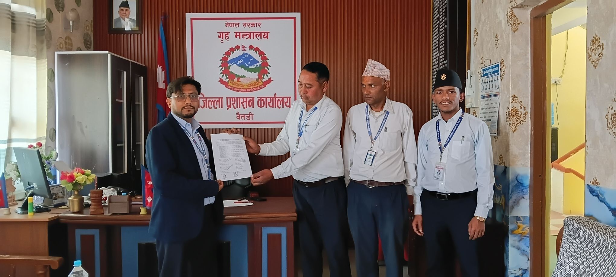 बैतडीमा घरमै राहदानी पुर्याइने, जिल्ला प्रशासन र हुलाक कार्यालयबीच सम्झौता 