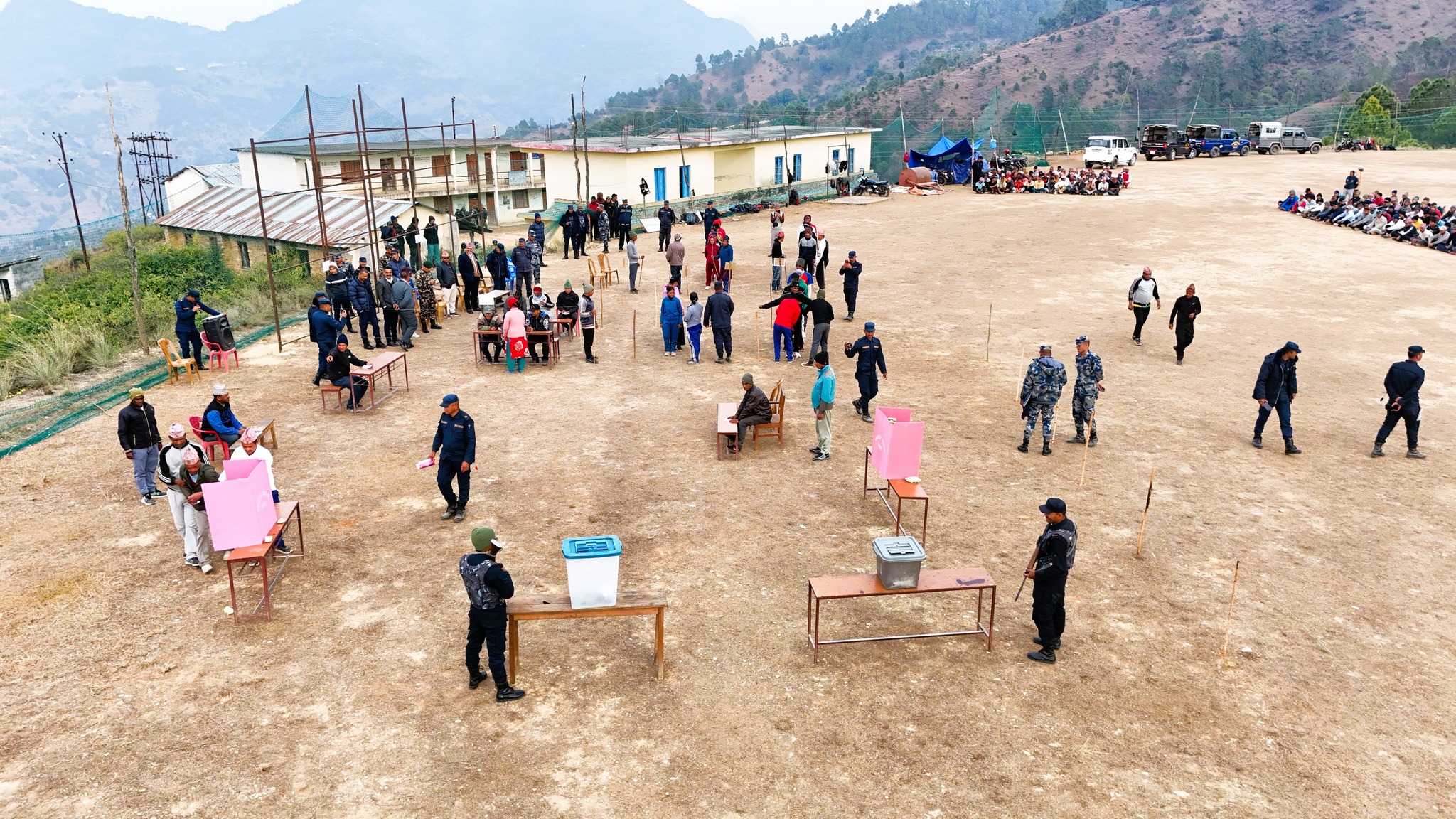 बैतडीमा निर्वाचन प्रहरीका लागि आधारभूत तालिम सकियो, प्रहरीसँगै ड्युटीमा खटाइयो 