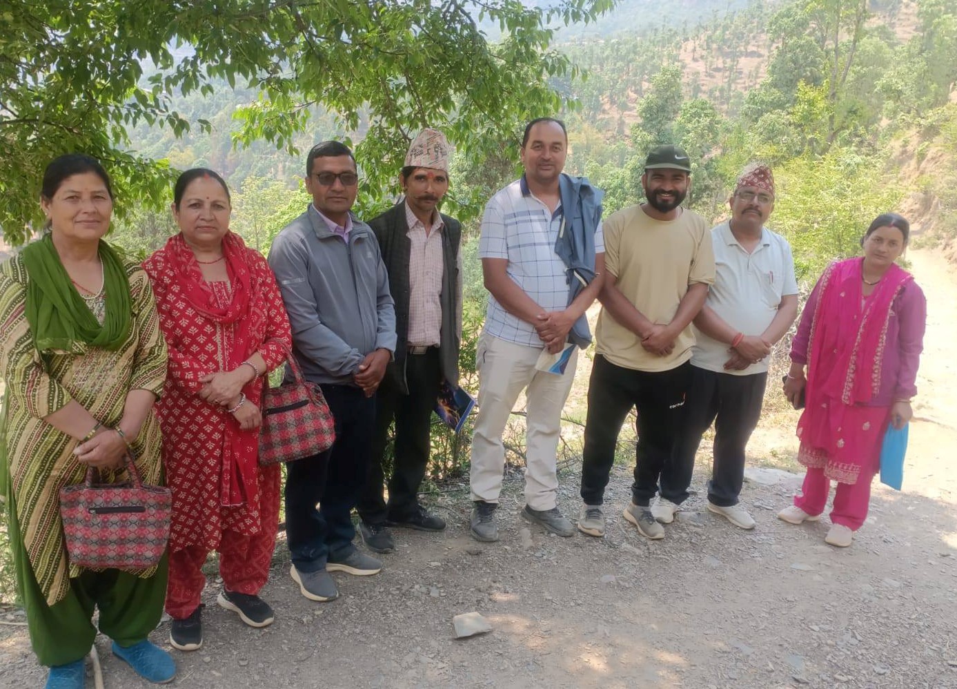 मणिलेक मावि गुरुखोला घरदैलो अभियानमा 