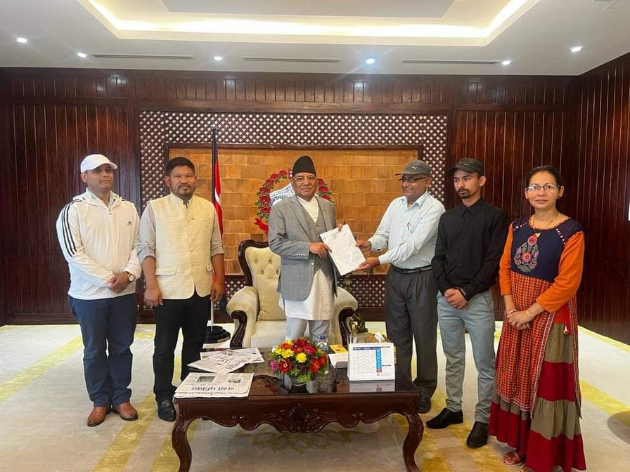 बैतडीको गोकुलेश्वर कृषि क्याम्पसलाई आंगिक बनाउन प्रधानमन्त्रीलाई ज्ञापन पत्र