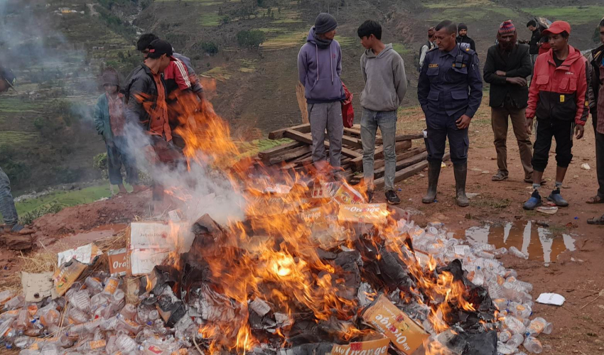 अछाममा अवैध मदिरा नष्ट