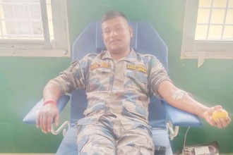 सशस्त्र प्रहरीको रक्तदानले जोगियो सुत्केरीको ज्यान 