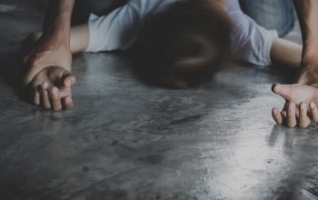 बैतडीमा एक महिलालाई रातभरि बन्धक बनाएर बलात्कार