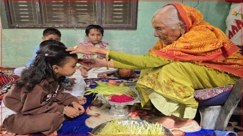 आज वडादशैंको टीकाको दोस्रो दिन, हिजो नभ्याउनेहरु आज पनि टीका र आशिर्वाद थाप्दै