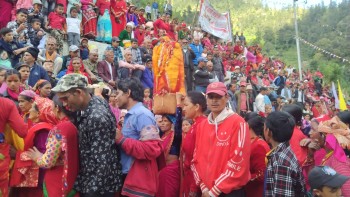 बैतडी र बझाङका केही ठाउँमा द्याँची मेलाको रौनक 