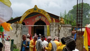 बैतडीका शक्तिपीठ तथा मन्दिरहरुमा दर्शनार्थीको घुइँचो 