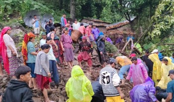 बाजुरामा पहिरोले घर पुरिँदा एक जना बेपत्ता, दुई जना घाइते