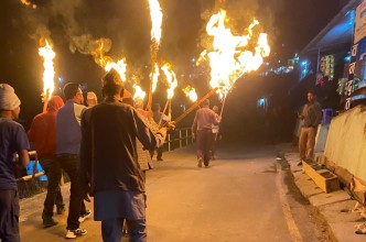 बैतडीमा राप्रपाले निकाल्यो राँके जुलुस 
