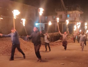 एमाले अध्यक्ष ओली पक्राउको विरोधमा बैतडीको पाटनमा राँके जुलुस प्रदर्शन 