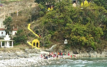 महशिवरात्रीको अवसरमा बैतडीका शिवालयमा भक्तजनको घुइँचो  