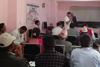 बैतडीको सुर्नयामा अनिवार्य तथा निशुल्क आधारभूत शिक्षासम्बन्धी छलफल