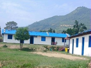 मसानी दलित आधारभूत विद्यालयमा अंग्रजी माध्यमबाट पढाइ शुरु, सापकोटाले गरे पुस्तक सहयोग 