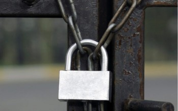 सिगास गाउँपालिकाको एक विद्यालयमा तिन दिनदेखी तालाबन्दी