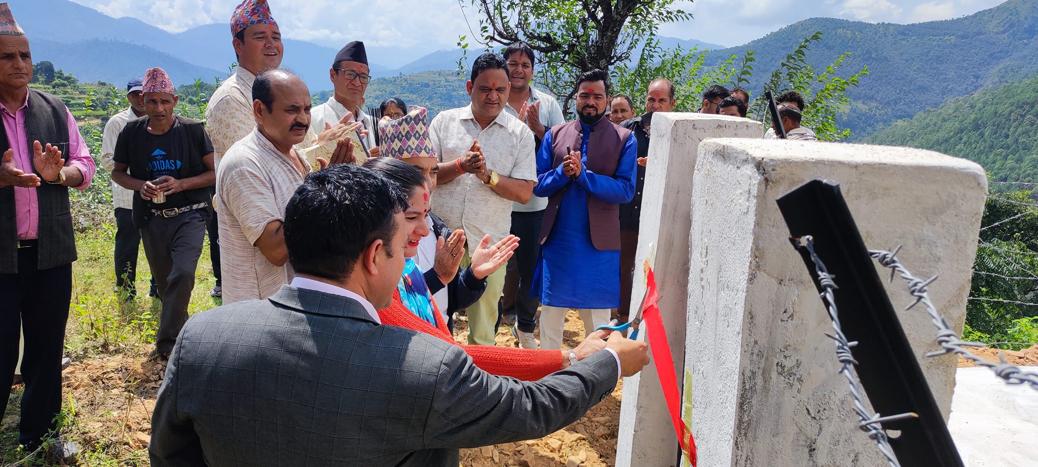 बैतडीको बसन्तपुरमा पुग्यो खानेपानी, स्थानीय हर्षित  