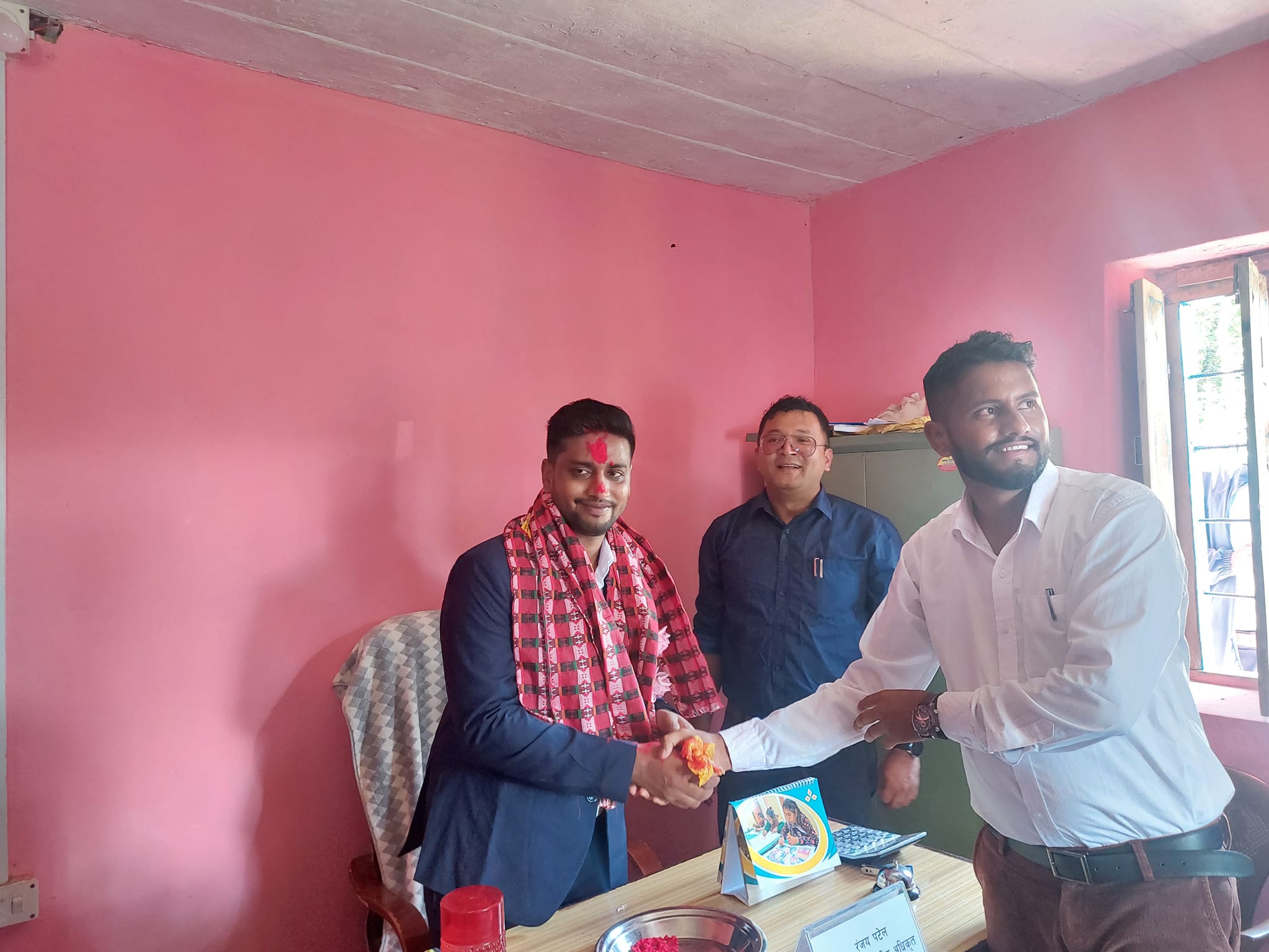 बैतडीको डिलाशैनी गाउँपालिकामा ‘हाकिम’ हाजिर  