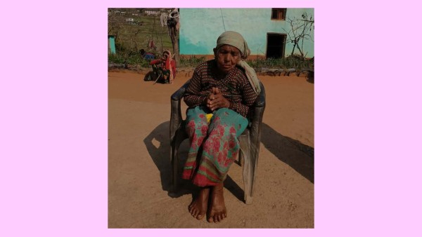 बैतडीमा ९८ बर्षीया रमादेवी बडूद्वारा मतदान