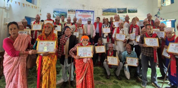बैतडीको पाटन–६ मा कांग्रेसको वडा सम्मेलन सम्पन्न,जेष्ठ क्रियाशील सदस्यलाई सम्मान