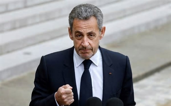 भ्रष्टाचारमा दोषी ठहरिएका फ्रान्सका पूर्वराष्ट्रपतिलाई  तीन वर्षको जेल सजाय