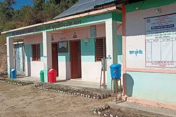 श्रीपुर आधारभूत स्वास्थ्य केन्द्रको नयाँ काम : आकस्मिक बिरामीलाई इन्धन खर्च दिने  