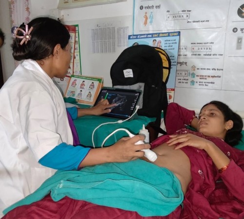 बैतडीको गाँजरी स्वास्थ्यचौकीमा ग्रामीण अल्ट्रासाउण्ड सेवा पुनः सुचारु, गर्भवती आमाहरुलाई सहज