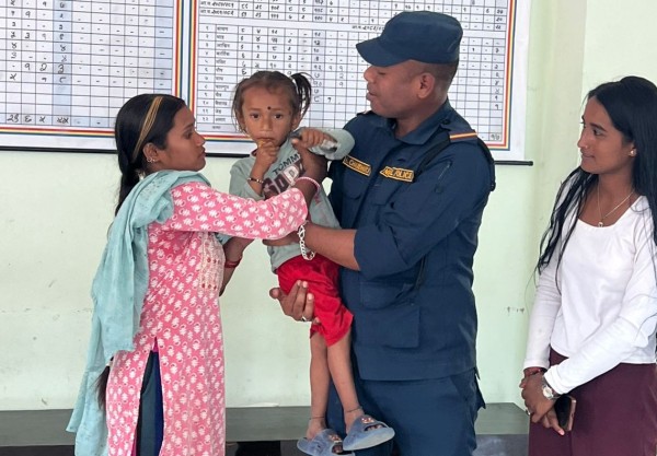 दार्चुलामा बेपत्ता बालक सकुशल फेला, प्रहरीले आफन्तको जिम्मा लगायो 