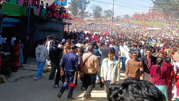 वर्षभरि सुनसान देखिने गाउँबस्तीमा दसैँको आगमनसँगै चहलपहल