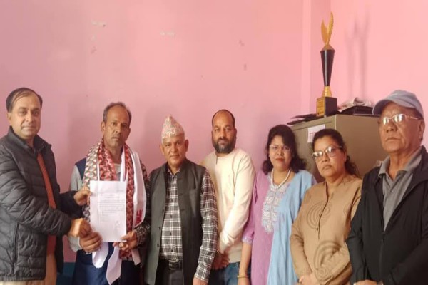 एकीकृत समाजवादी बैतडीका पूर्व सचिव चन्द एमालेमा फर्किए 