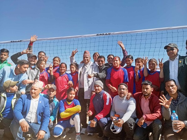छात्रा तर्फ भलिबलको फाइनल खेलमा शिवनाथ विजयी
