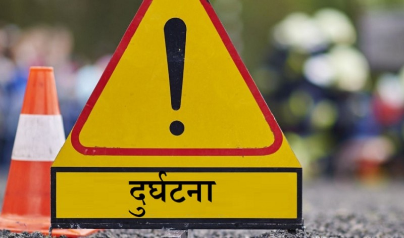 चितवनमा बस र मोटरसाइकल ठोक्किदा दुई जनाको मृत्यु 