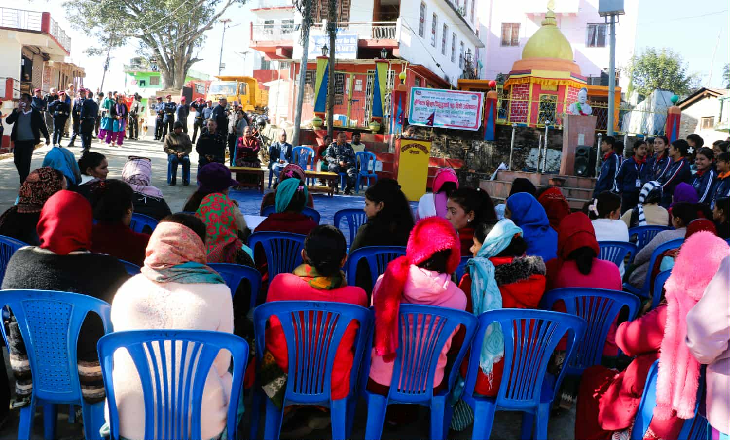 लैङ्गिक हिंसाविरुद्धको १६ दिने अभियान : बैतडी सदरमुकाममा र्याली र सडक नाटक प्रदर्शन 