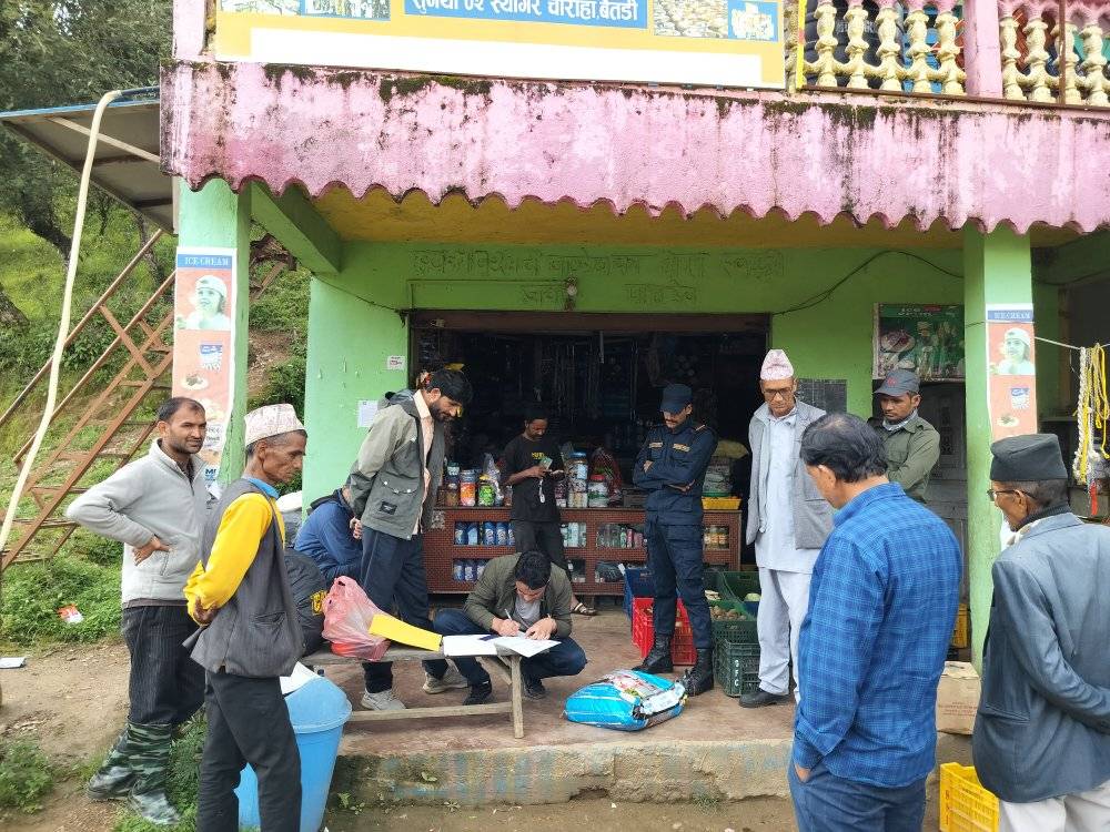 बैतडीबाट चामलको नमूना संकलन गरेर परीक्षणका लागि धनगढी पठाइयो 