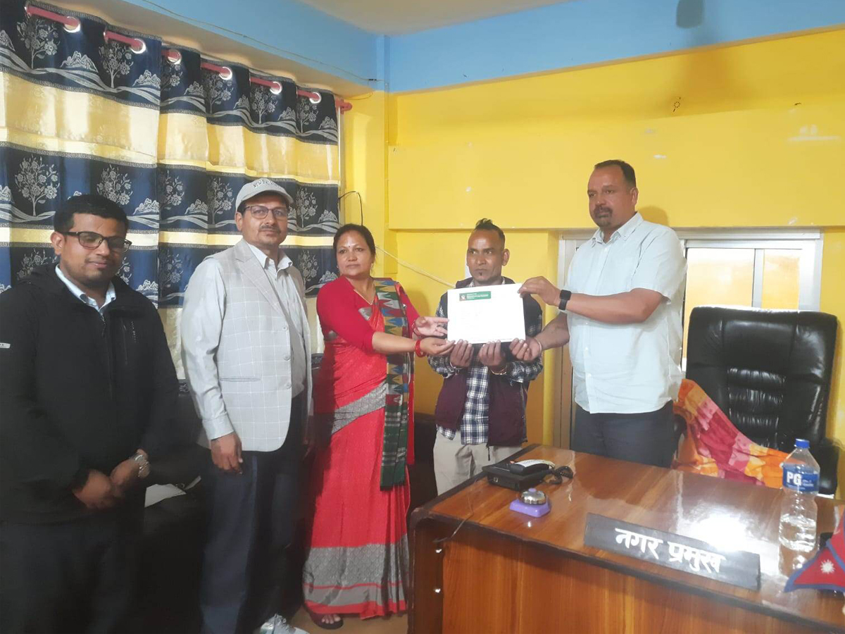 दशरथचन्द नगरपालिकाद्वारा श्रम स्वीकृति दिने कार्य शुरु 