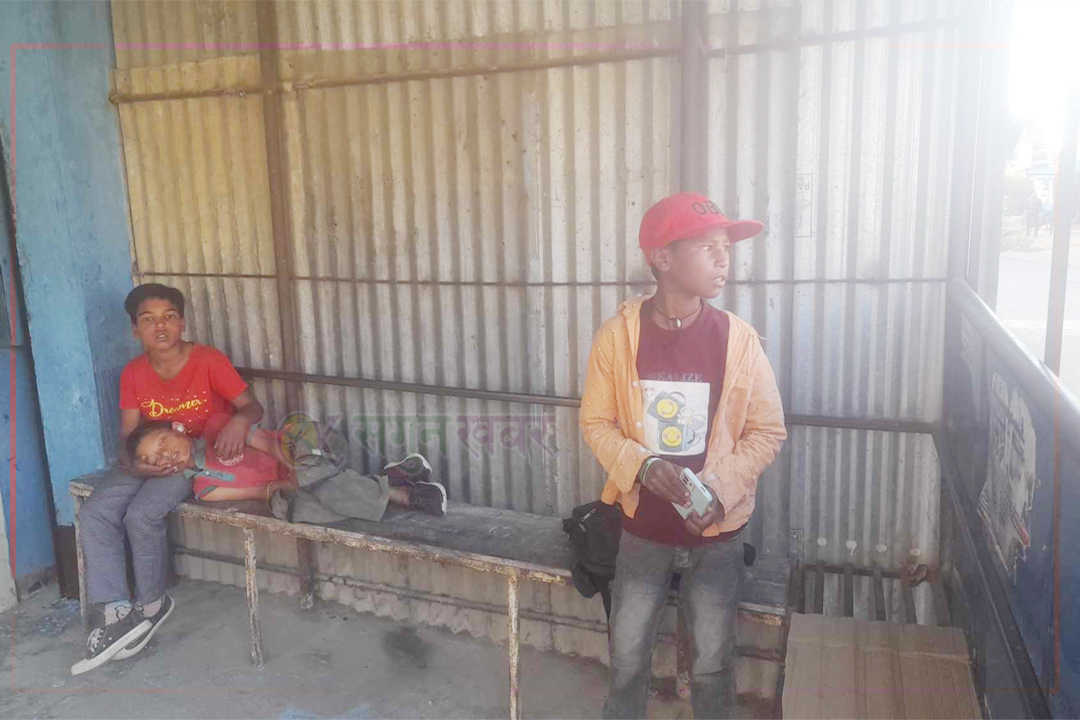 बैतडीमा देउसी–भैलो खेल्ने क्रममा लडेर दुई बालक घाइते