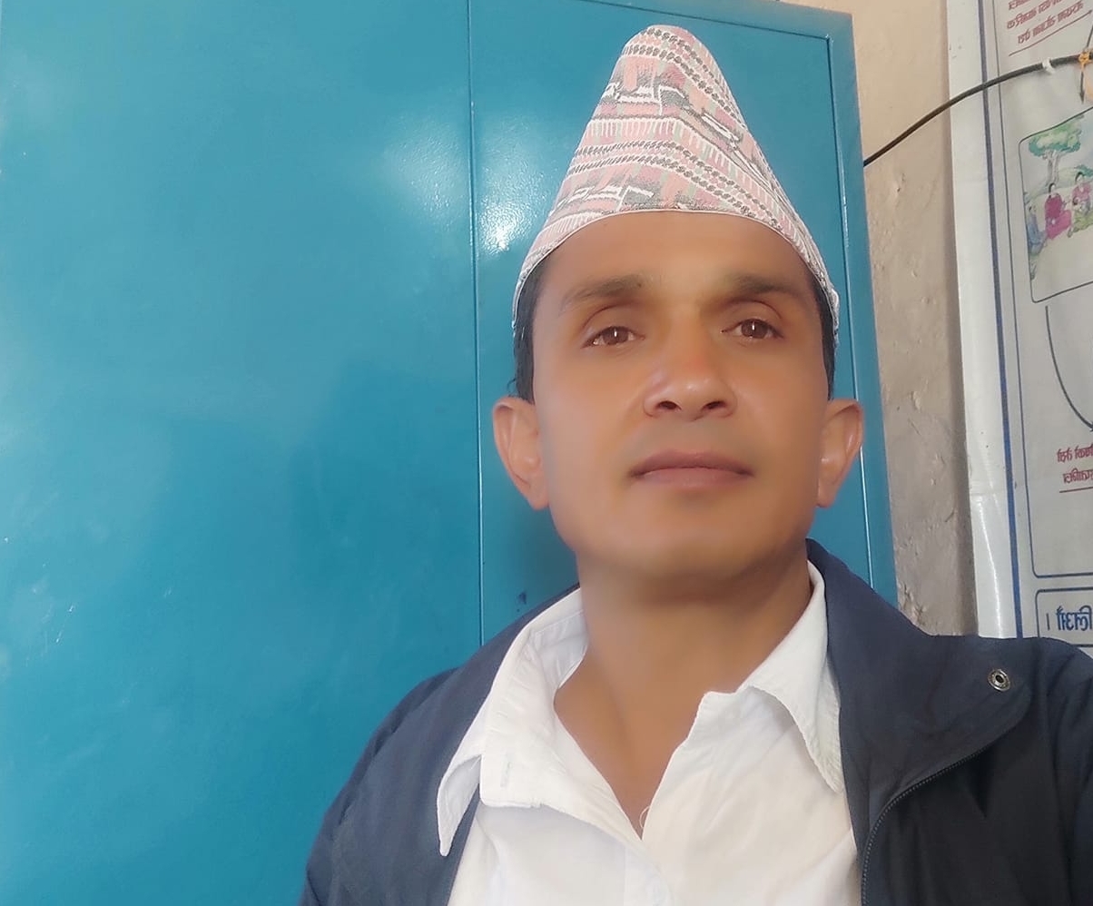 बैतडीका पाण्डे ७४ मा राप्रपाबाट जिते, अहिले लौरो लिएर उठे