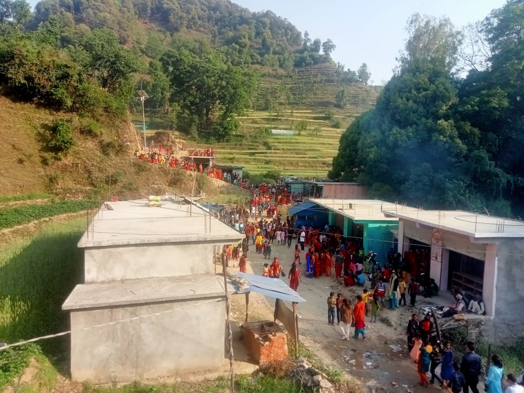 बैतडीको  सनसेरीमाण्डौँमा ‘बिसु’ मेला   (फोटोफिचर )