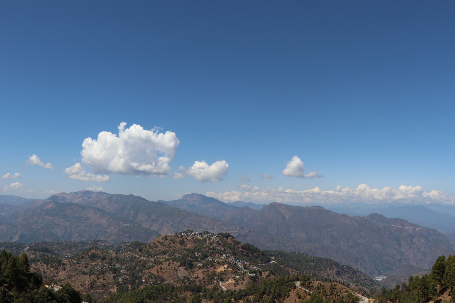 बैतडीको कुल जनसङ्ख्या २ लाख ४२ हजार १५७