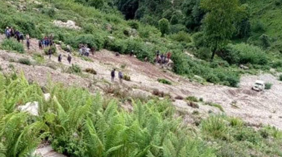 बझाङमा जिप दुर्घटना : तीन जनाको मृत्यु, पाँच जना घाइते 
