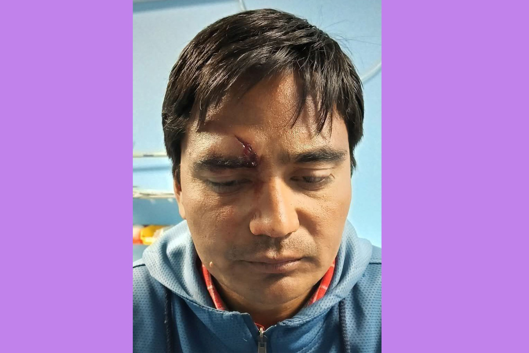 पत्रकार महासंघ बझाङका अध्यक्ष सिंहमाथि चक्कु प्रहार, दोषीलाई कारवाही गर्न महासंघको माग