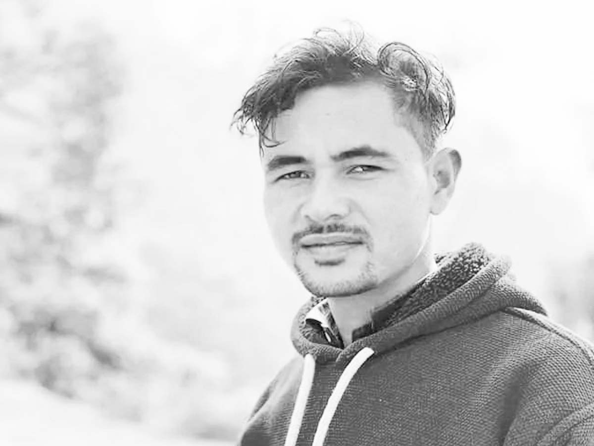 बैतडीमा भीरबाट लडेर एक युवकको मृत्यु 