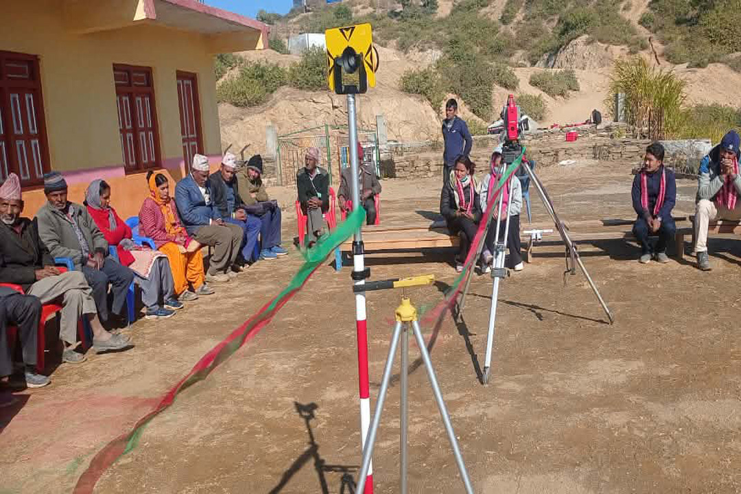 भूमी आयोग बैतडीद्वारा पञ्चेश्वरमा जग्गा नाप जाँच शुरु 