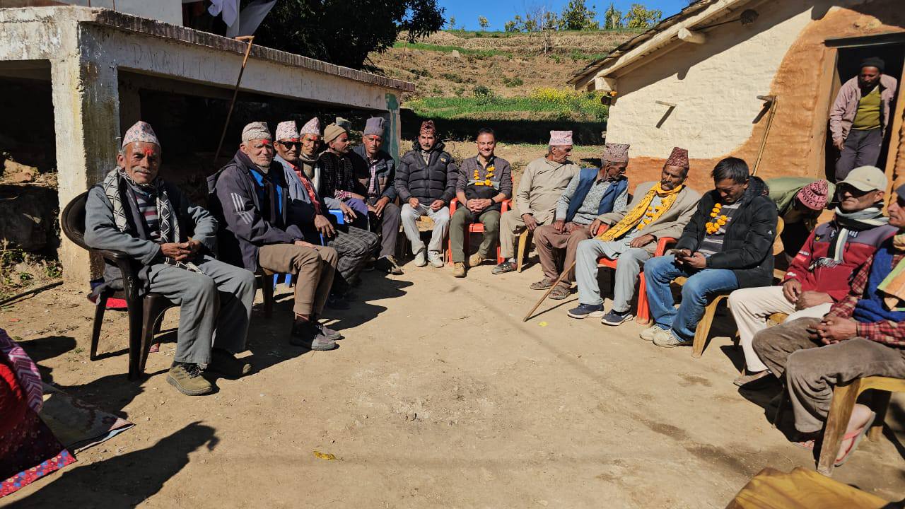 राप्रपाका उम्मेदवार चन्द घरदैलो अभियानमा 