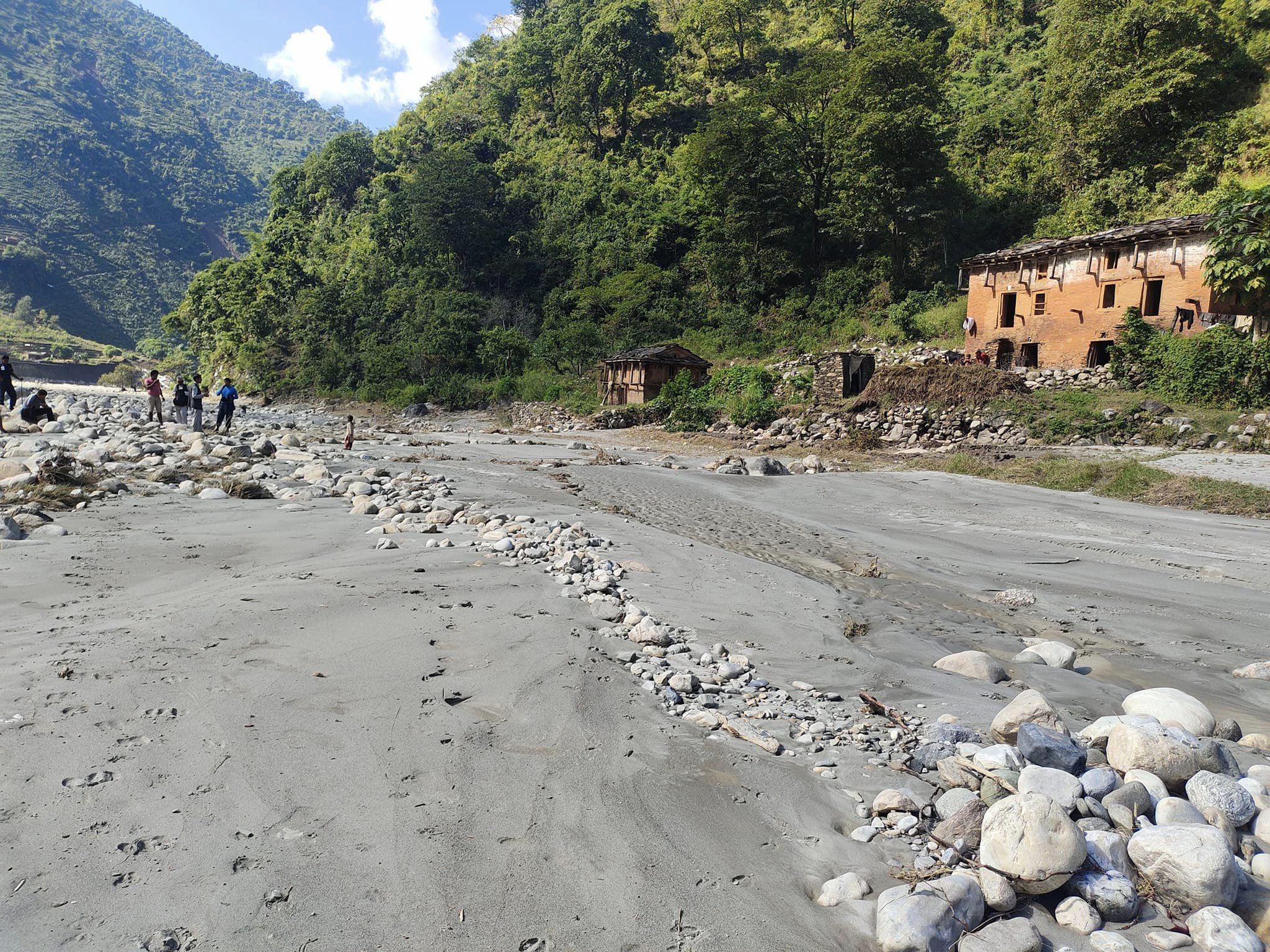 बैतडीका संकटग्रस्त घोषणा भएका पालिकाहरुमा कार्यक्रम सञ्चालन नभएको गुनासो 