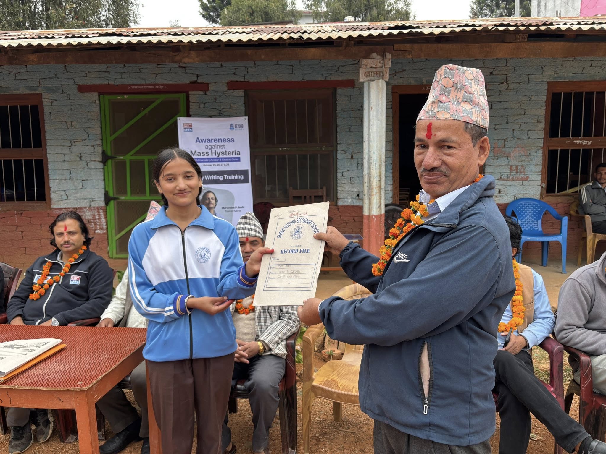 मास हिस्टेरिया विरुद्धको अभियान : सिर्जनात्मक कथा लेखन तालिम सम्पन्न