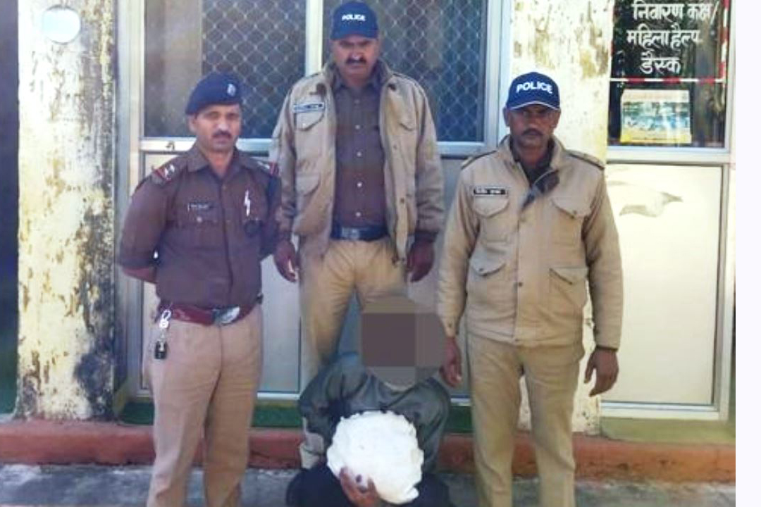 चरेश सहित भारतको टनकपुरमा एक नेपाली पक्राउ 