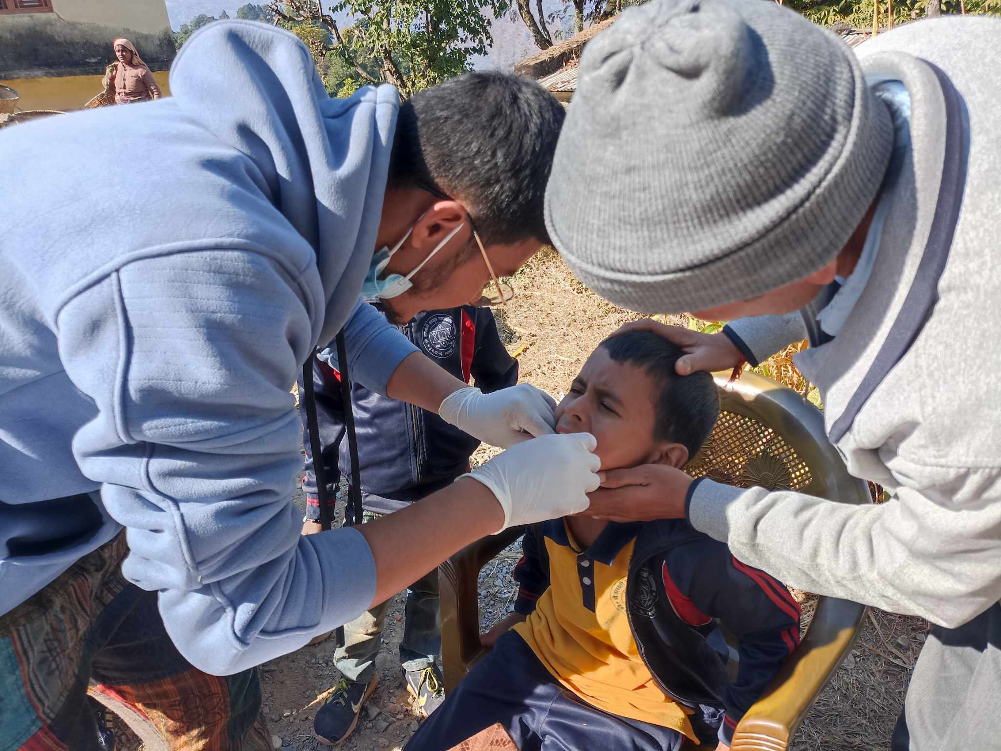 बैतडीका किशोरकिशोरीमा दाँत सम्बन्धी समस्या 