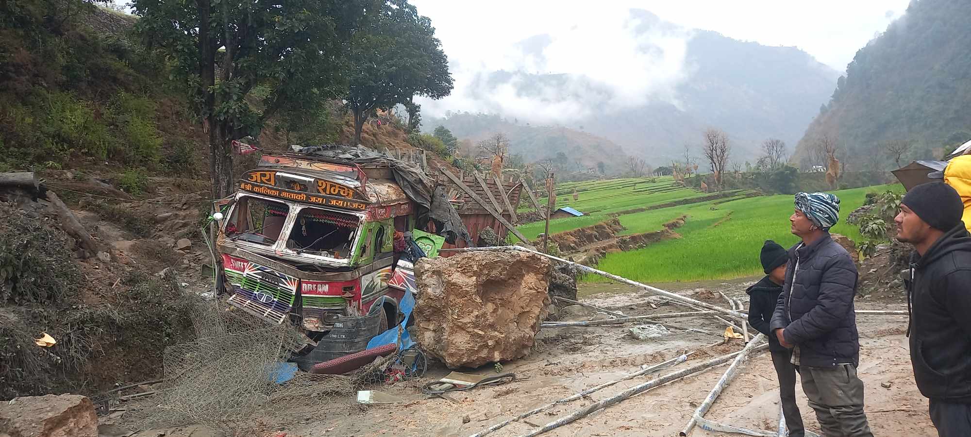 बझाङमा  ट्रक दुर्घटना