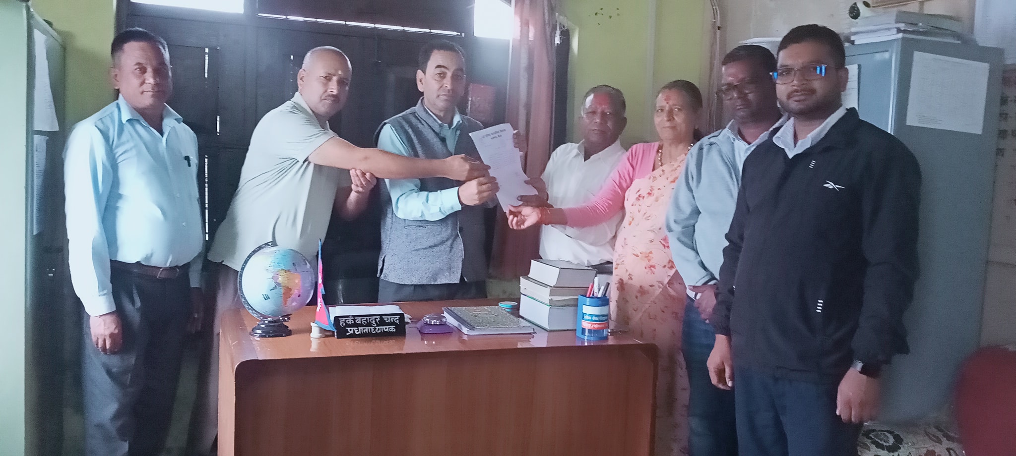 कुशेऔंसीको अवसरमा आमाबुवाको सम्झनामा विद्यालयमा अक्षयकोष स्थापना