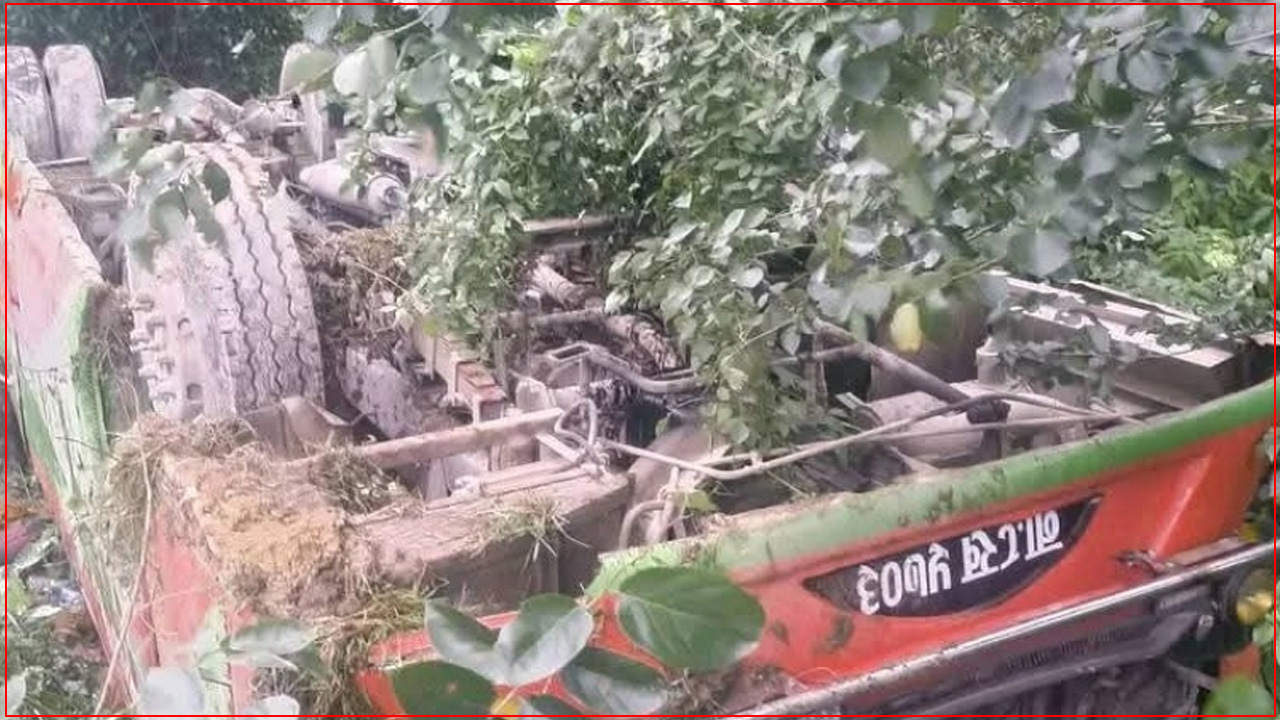 यात्रुबाहक बस दुर्घटना हुँदा एक जनाको मृत्यु - दर्जन बढी यात्रु घाइते