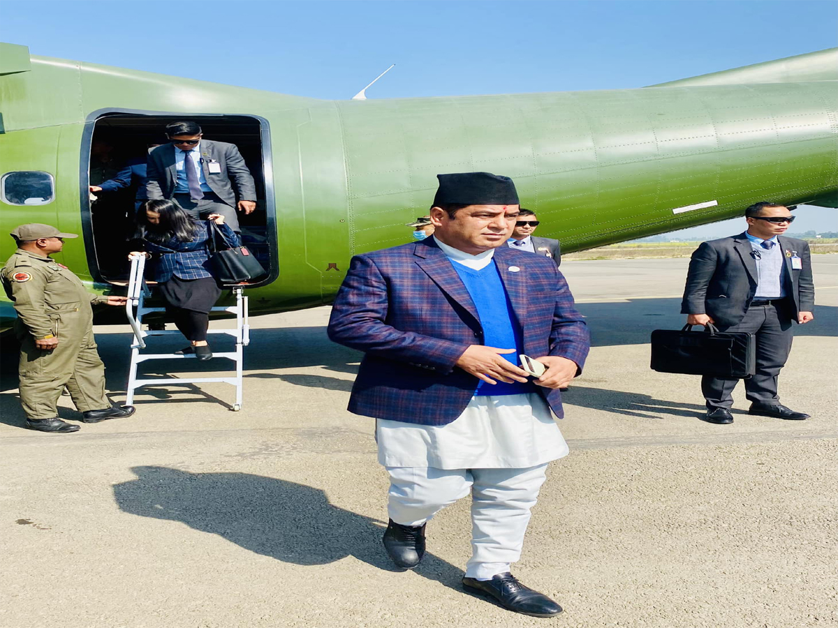 मन्त्री  भण्डारी गृह जिल्ला  बैतडी आउदैँ