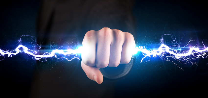 बैतडीमा करेन्ट लागेर १६ वर्षीय किशोर गम्भीर 